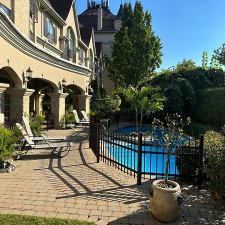 Le St-Martin Hotel & Suites Laval Exterior foto