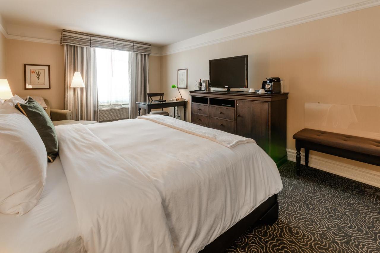 Le St-Martin Hotel & Suites Laval Exterior foto