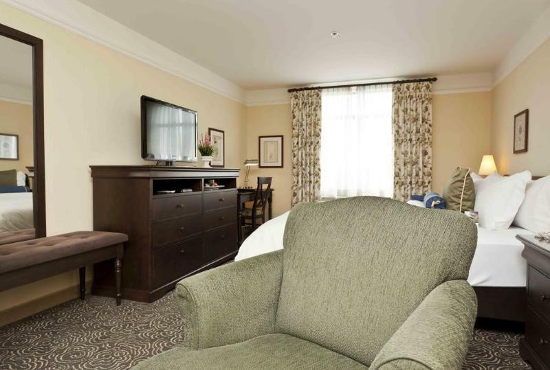 Le St-Martin Hotel & Suites Laval Exterior foto